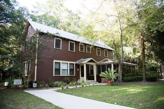 The Clarke House Park